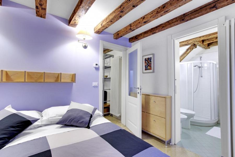 Cozy Apartment Up To 4 In Biennale Giardini By Bricola Apartments Венеция Экстерьер фото